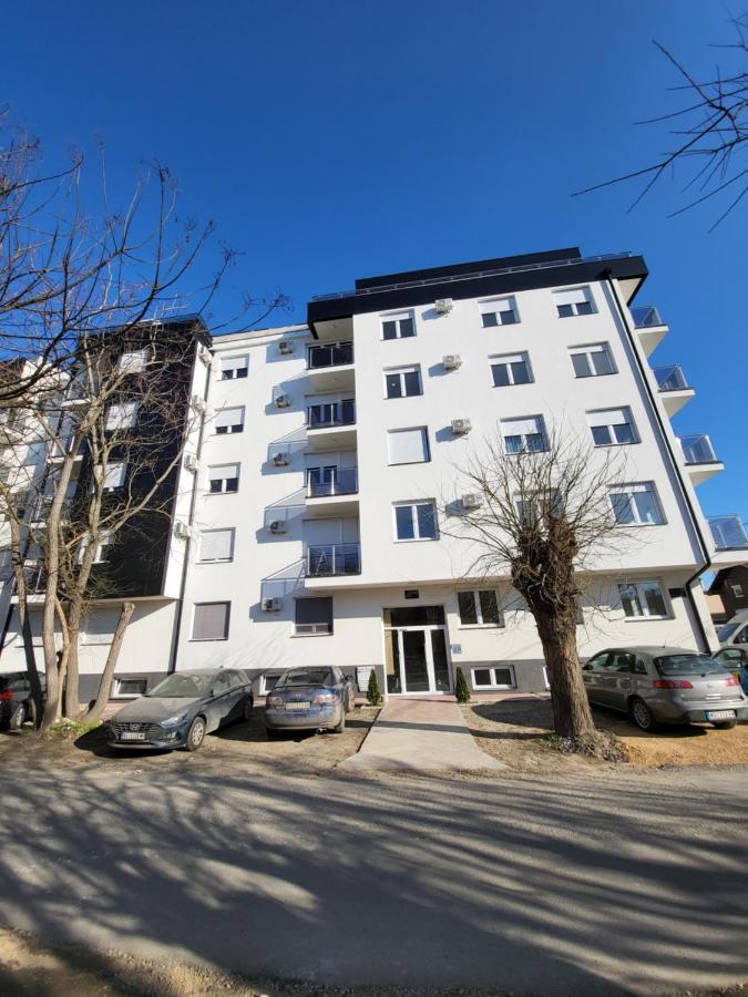 Holiday Novi Sad Exterior photo